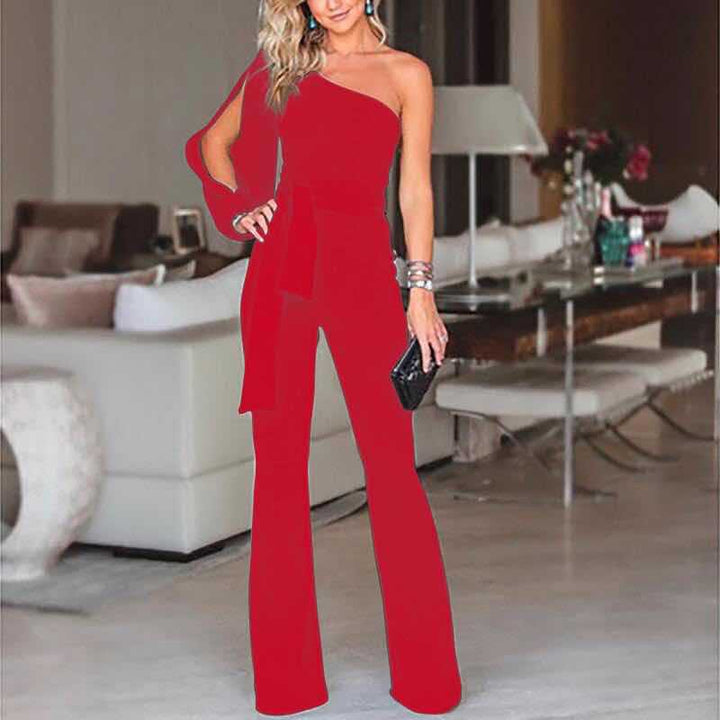Taillierter Damen Overall "Caitlin" mit breitem Bein und stilvollem One-Shoulder Design für besondere Momente.