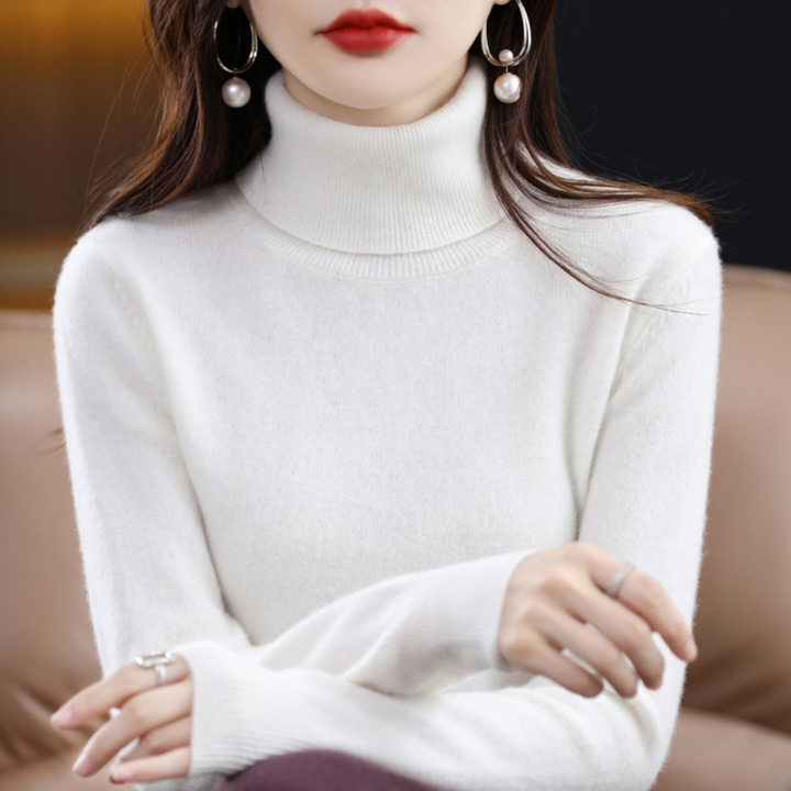 Moderner Damen Rollkragenpullover, stilvoller Winterpullover, ideal für aktuelle Damenmode Trends.