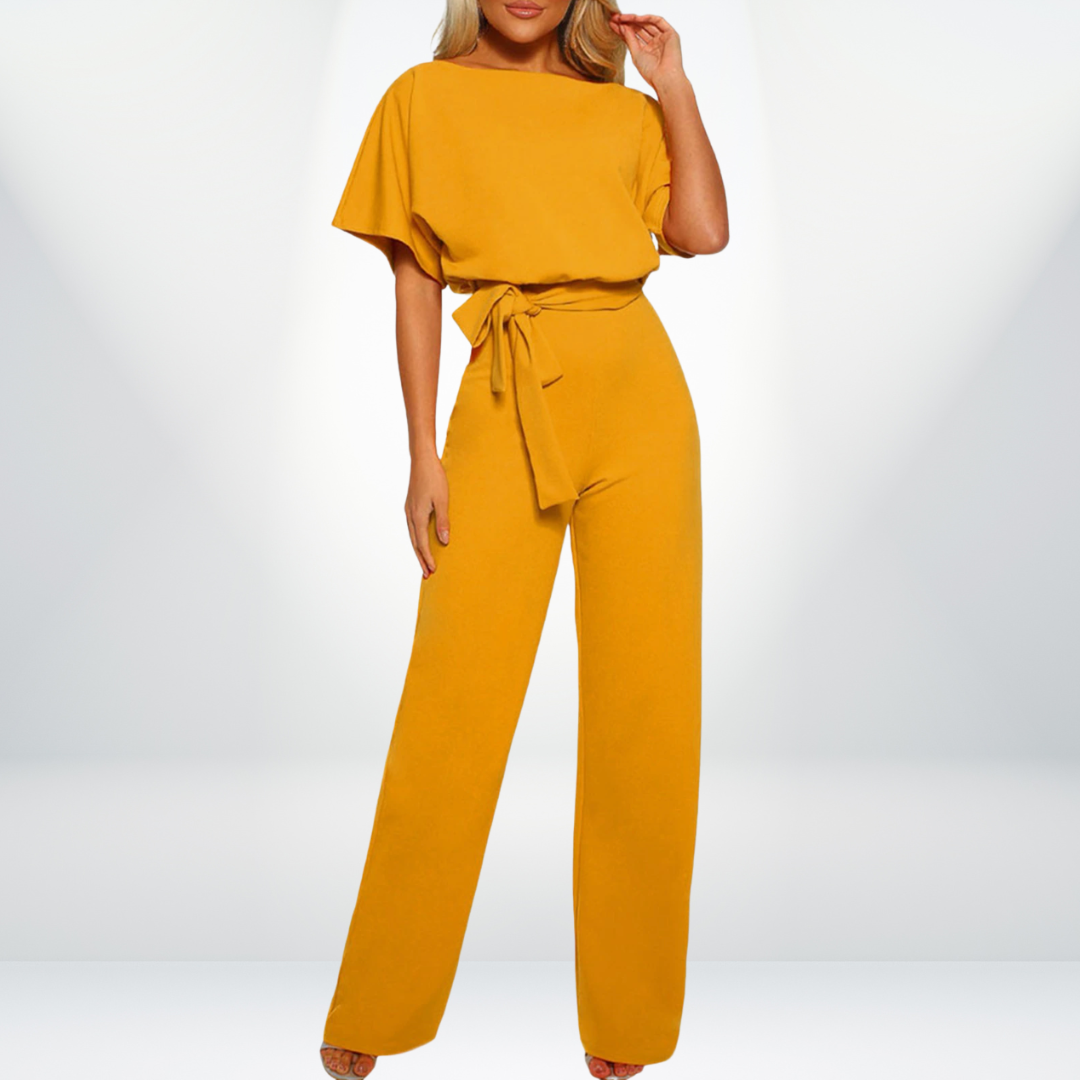Eleganter Damen Saphir Jumpsuit in Blau, weicher Stoff, ideal für modische Sommer-Outfits mit Komfort.