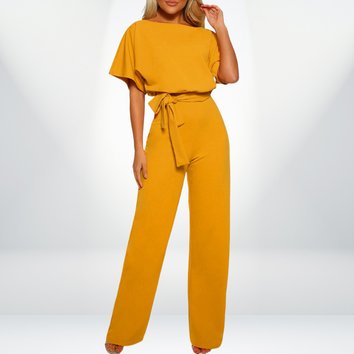 Eleganter Damen Saphir Jumpsuit in Blau, weicher Stoff, ideal für modische Sommer-Outfits mit Komfort.