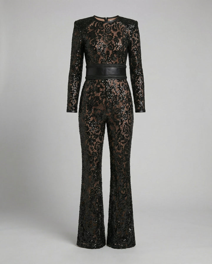 Figurbetonter glamouröser Damen Jumpsuit mit Pailletten und feiner Spitze. Ideal für festliche Anlässe.