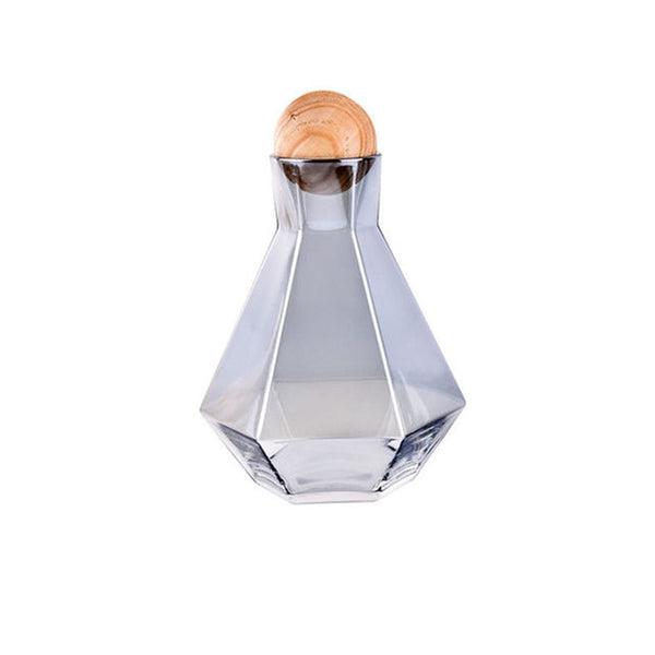 Elegantes Glas-Set, handgefertigt, bestehend aus Karaffe, 6 Gläsern und edlem Serviertablett.