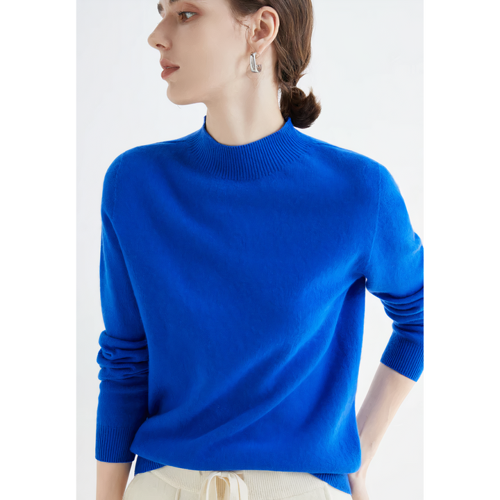 Hochwertiger Halshoherkragen des eleganten Damen Strickpullovers. Gemütlicher Herbst-Winter-Pullover.