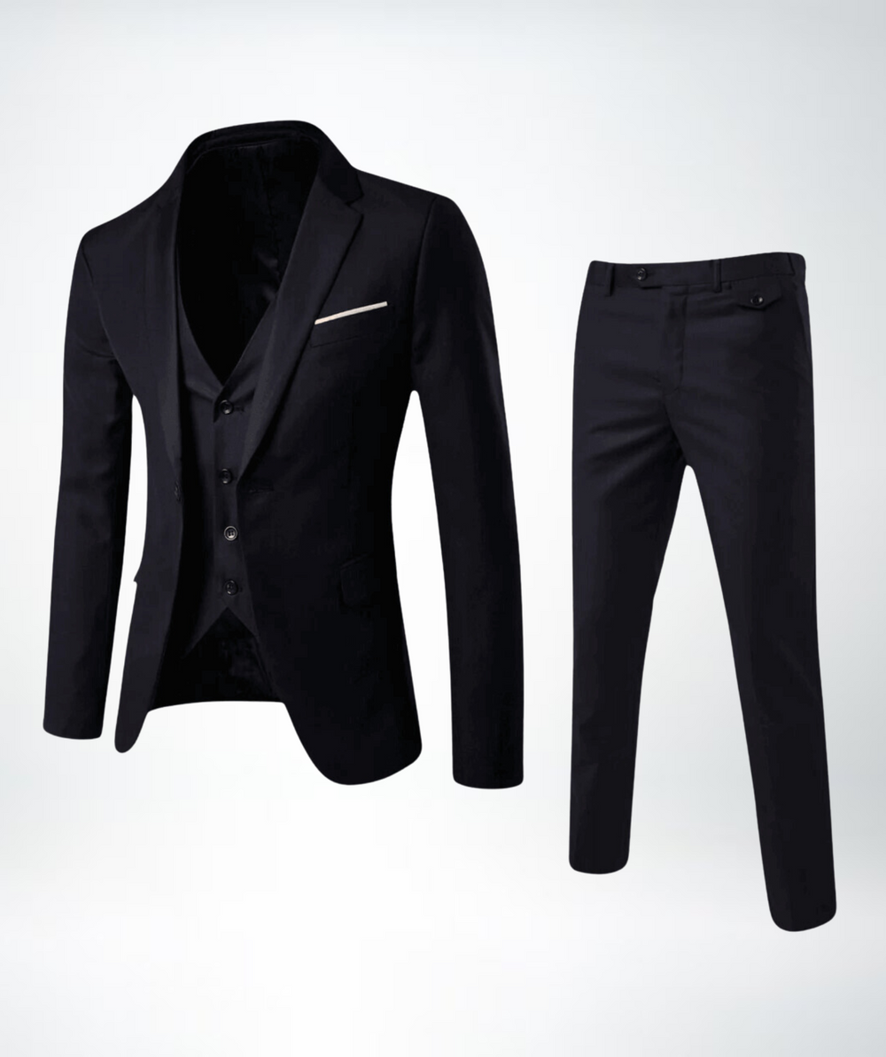 Stilvoller Herren Dreiteiler Anzug mit Sakko, Hose und Weste. Ideal für Business und festliche Events.
