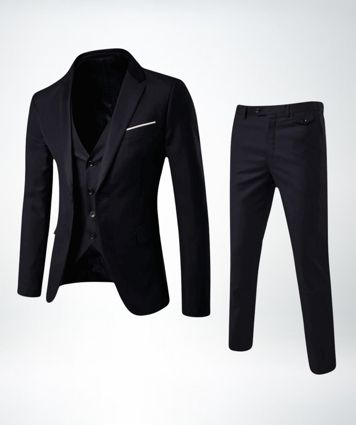 Stilvoller Herren Dreiteiler Anzug mit Sakko, Hose und Weste. Ideal für Business und festliche Events.