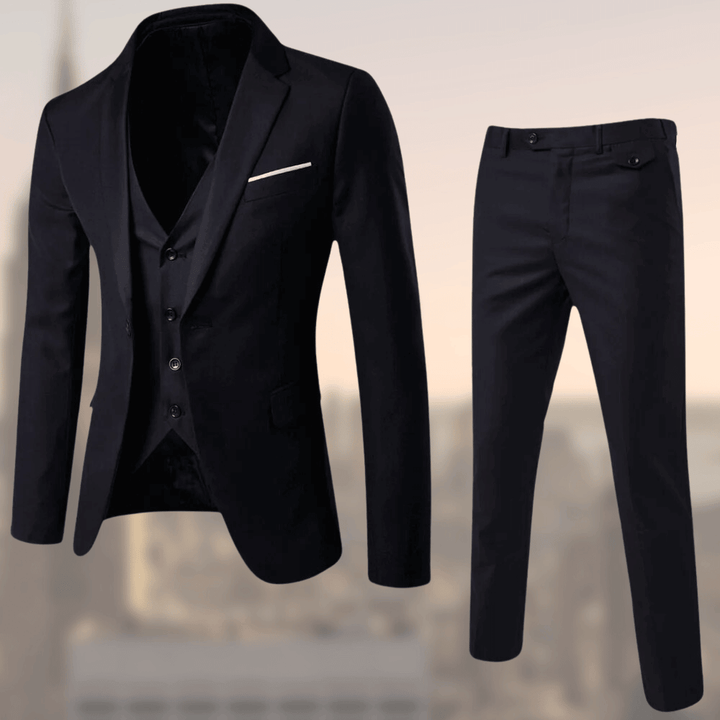 Klassischer Herren Dreiteiler Anzug mit Weste, ideal für Business, Hochzeiten und festliche Anlässe. Modern & Formell.