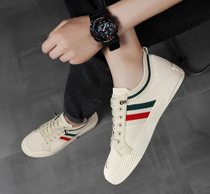 Moderner & eleganter Herren Sneaker. Premium Freizeitschuh, der Komfort & Stil vereint, perfekt für jeden Anlass.