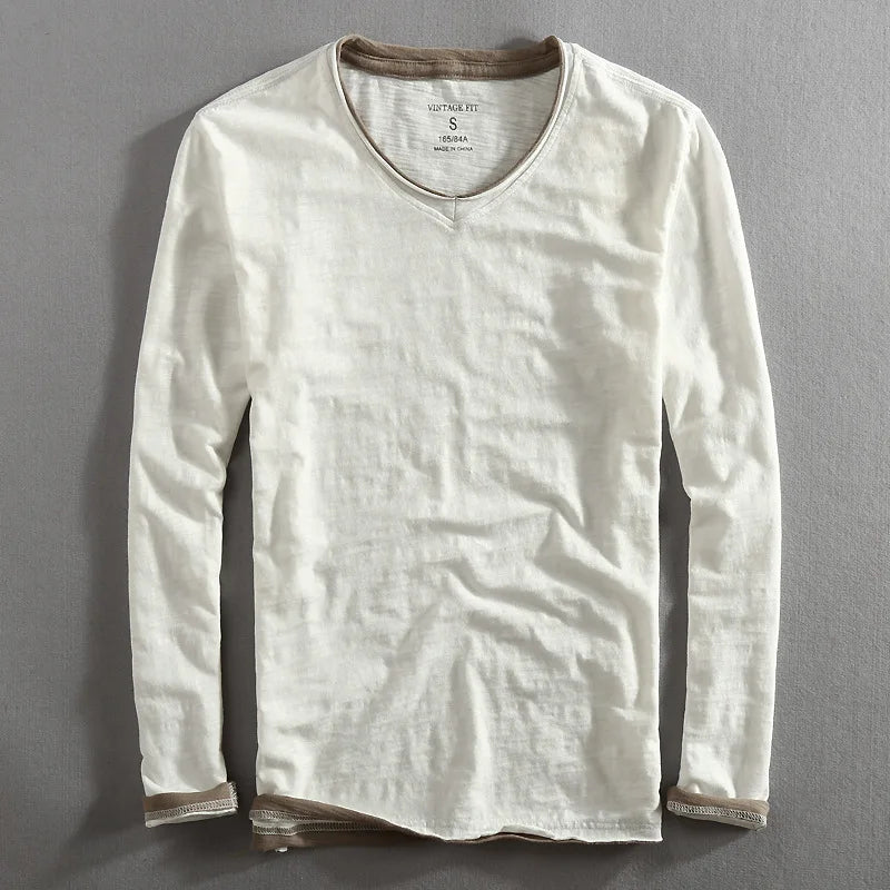 Weicher, bequemer Herren Langarmshirt Pullover; perfekte Herrenmode für elegante Freizeit-Looks.