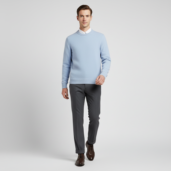 Langer Ärmel des Herren Strickpullovers, klassischer Schnitt für Komfort und Wärme im Winter.