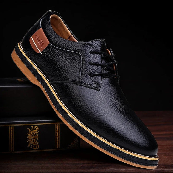 Eleganter Herren Schnürschuh für Büro & Freizeit, komfortabel & vielseitig.