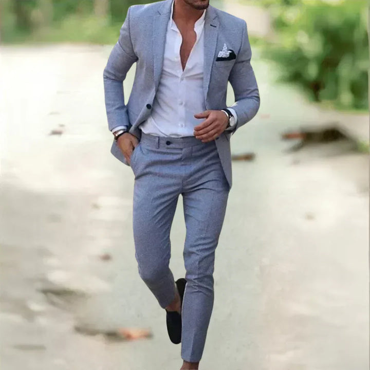Zeitloser Herren Slim Fit Sommeranzug, 2-teilig, für einen eleganten und festlichen Auftritt. Hoher Tragekomfort.
