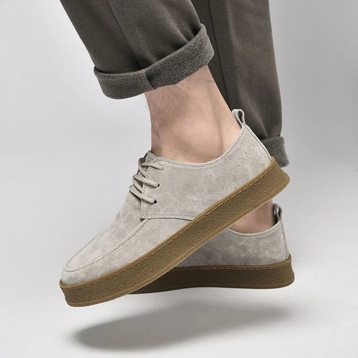 Bequeme Herren Freizeitschuhe im modernen Design, perfekt für entspannte Tage.