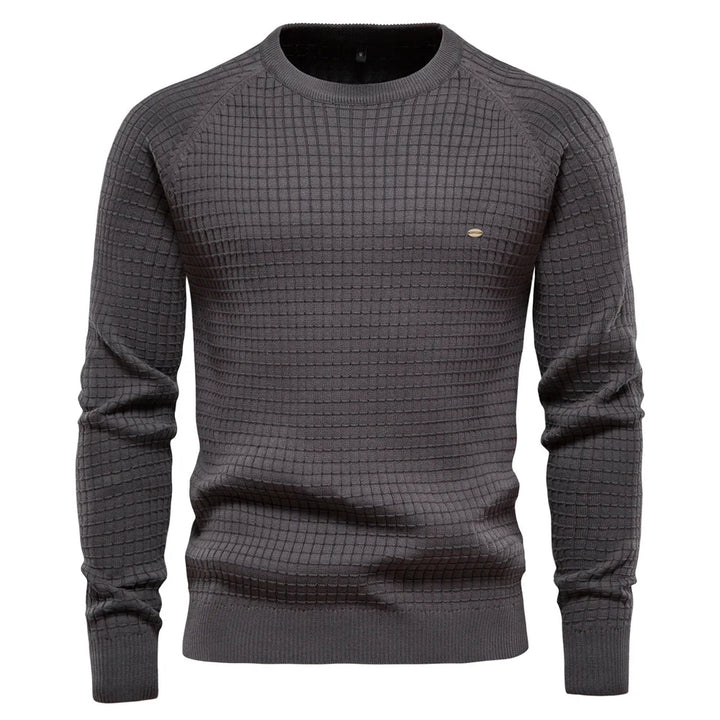 Moderner Eleganter Herren Fashion-Pullover. Bequemer Crewneck aus Strick, unverzichtbar für die Herbstmode 2025.