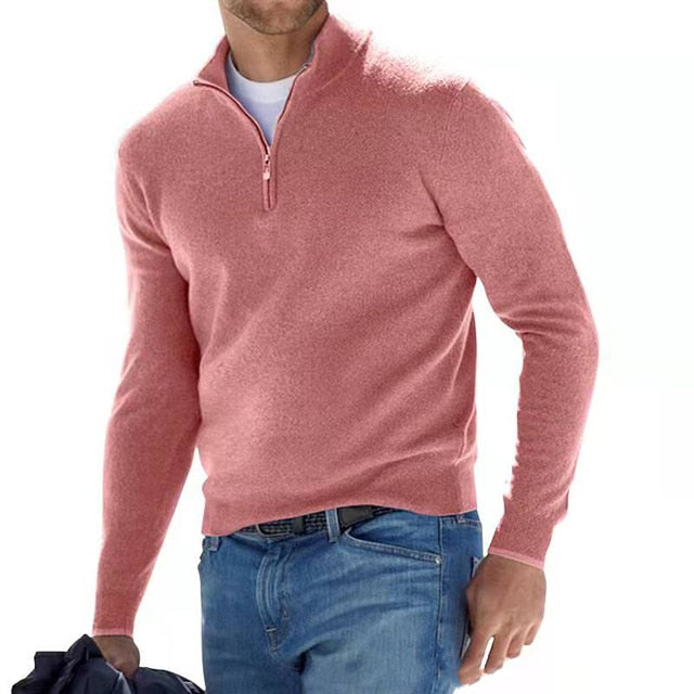 Detailansicht: Eleganter Herrenpullover mit V-Ausschnitt & Reißverschluss. Zeigt hochwertige Strickstruktur.