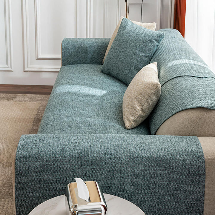 Skandinavischer Leinenüberzug, atmungsaktiv und schützt Ihr Sofa. Modernes Wohnaccessoire.
