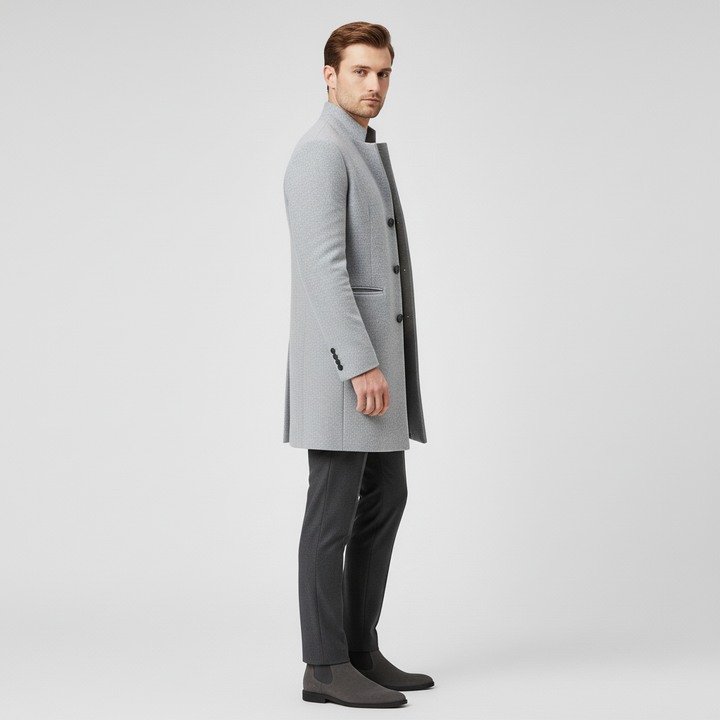 Langer schwarzer minimalistischer Herren Business Mantel Michael, perfekt für stilvolle Auftritte.