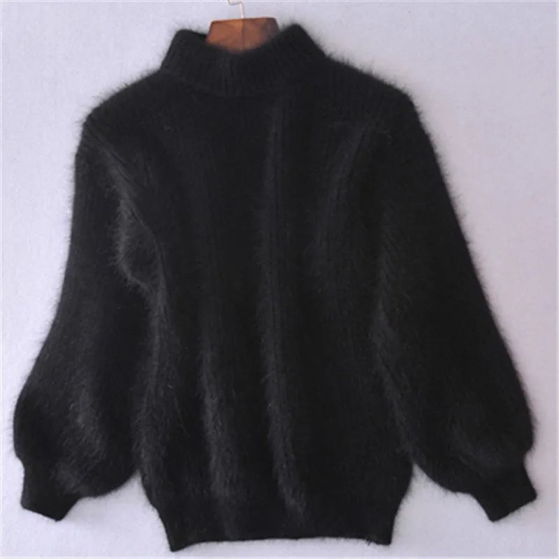 Damen Winterpullover in neutraler Farbe. Warmer Strickpullover für Damen, elegant und vielseitig kombinierbar.