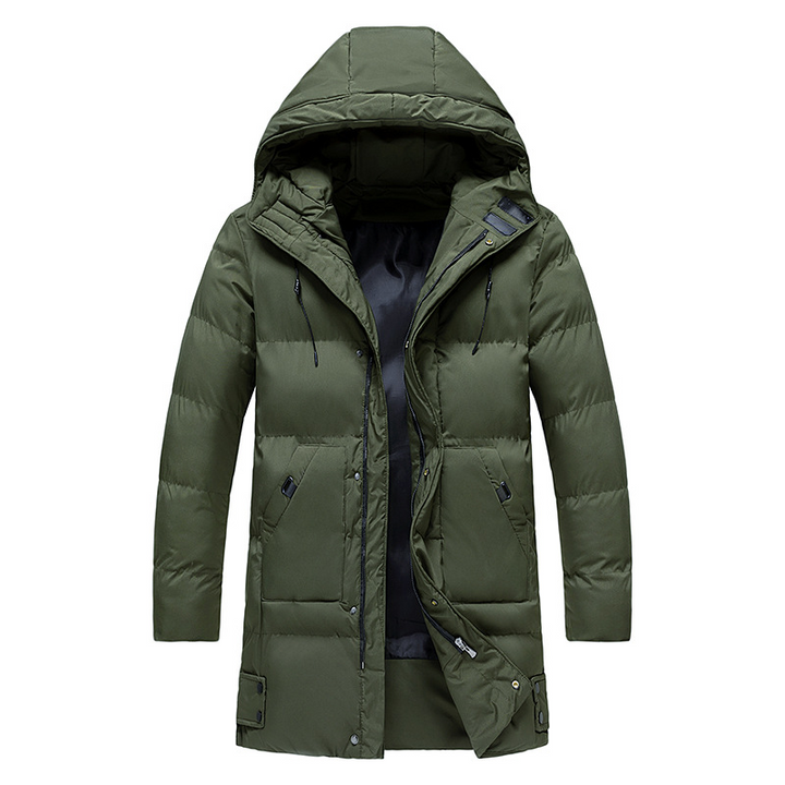 Rückansicht einer robusten, wasserdichten Herren Winterjacke Parka. Warme Outdoor-Jacke mit Kälteschutz.