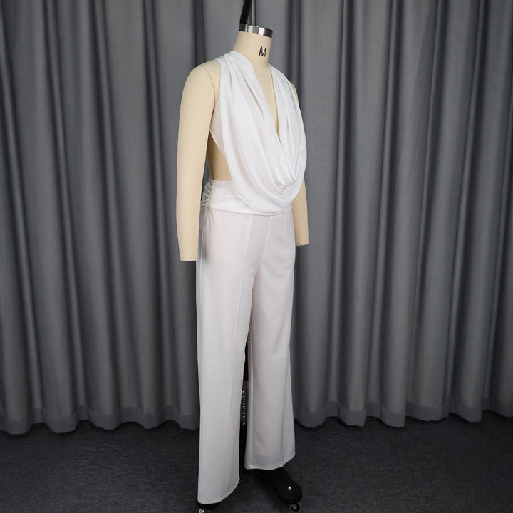 Stilvoller weißer Damen Jumpsuit, figurbetont, V-Ausschnitt, ideal für elegante Abendgarderobe & festliche Partys.