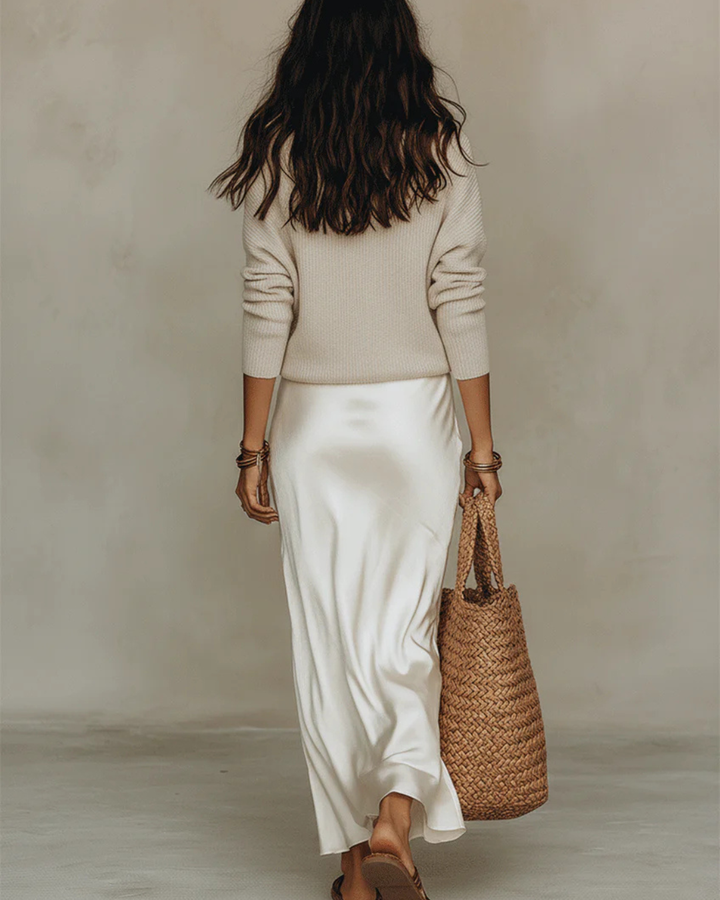 Damen Midi-Kleid mit Pullover, elegante 2-teilige Kombination. Perfekt für stilvolle Auftritte.
