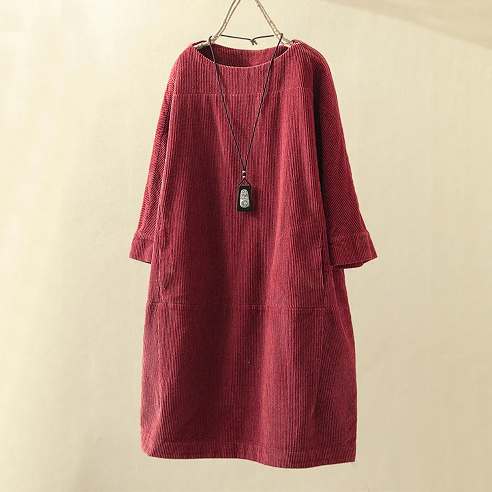 Elegantes, bequemes Damen A-Linien-Kleid in leuchtender Farbe, knielang mit O-Ausschnitt; perfekt als Sommer- oder Freizeitkleid.
