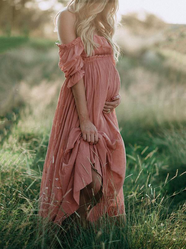 Damen Boho Chic Umstandskleid 'Elora' mit elegantem U-Boot-Ausschnitt, stilvoll und bequem für die Schwangerschaft.
