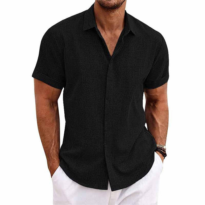 Stilvolles Herren Sommerhemd mit kurzen Ärmeln. Das elegante Freizeithemd ist perfekt für bequeme Casual-Outfits.