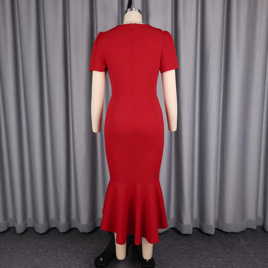 Formelles Damen Abendkleid, figurschmeichelnd, mit eleganten Blütenapplikationen, ideal für Gala & Feier.