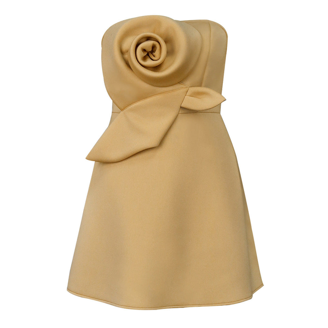Stilvolles Damenkleid Khaki, schulterfrei, mit einzigartigem Rosen-Design für Hochzeiten & Galas.