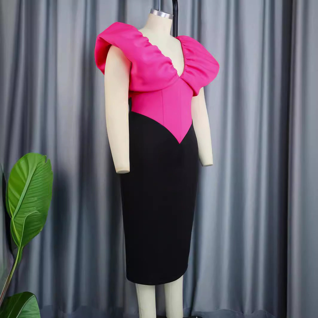 Stilvolles Damen Rüschenkleid in Magenta; ideal als Partykleid oder für Abendmode.