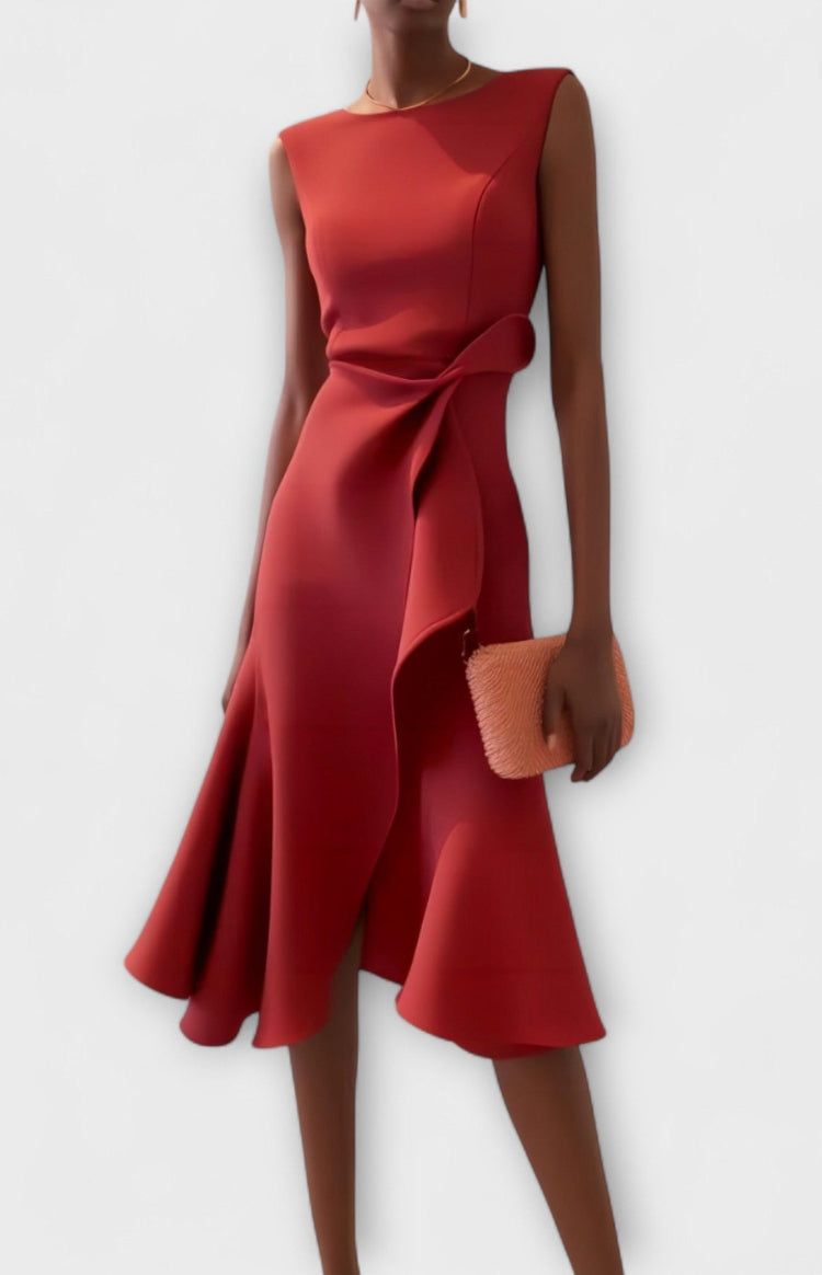 Festliches Damen-Cocktailkleid Zoe, elegant tailliert mit Faltendetails, ideal für Partys.