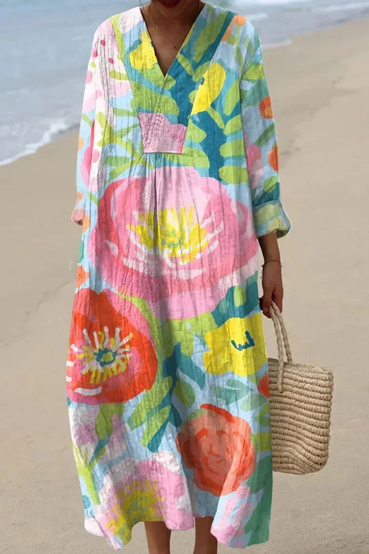 Bequemes Damen Sommerkleid, knielang mit floralem Muster, ideal als Freizeitkleid oder Tageskleid.