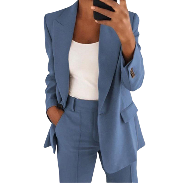 Komfortables Damen Set mit Blazer & Hose in Beige. Perfekt für Freizeitmode und einen entspannten Business Look.