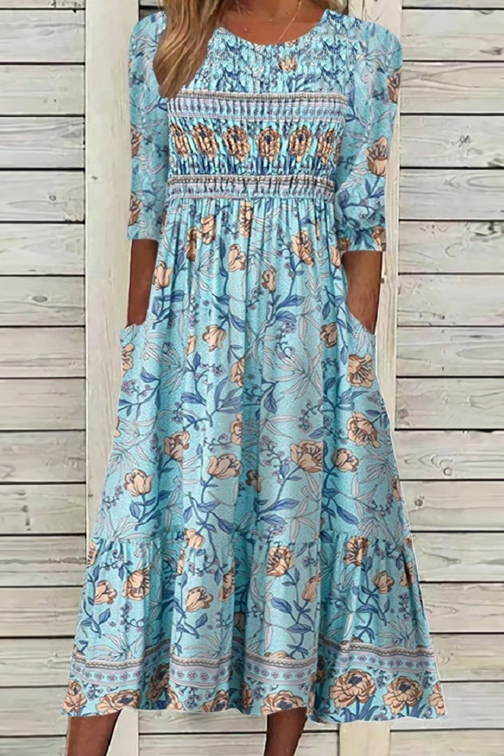 Elegantes Damen Blumen Maxikleid für Frühling & Sommer, ein florales Sommerkleid, perfekt für Freizeit & Strand.
