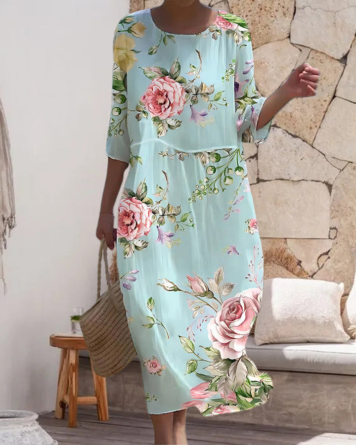 Figurschmeichelndes Damen Blumenkleid Miranda, knielang und kurzärmlig. Perfekt als elegantes Freizeit- oder Festkleid.