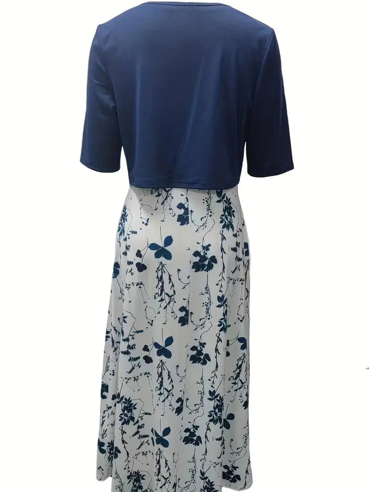 Frisches Damen Sommerkleid Set mit Blumenmuster, elegant und bequem für warme Tage.