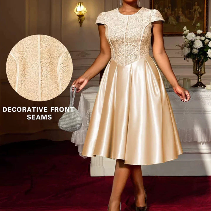 Festliches A-Linien Cocktailkleid für Damen in Hellgrün mit edler floraler Spitze, ideal für Hochzeitsgäste.