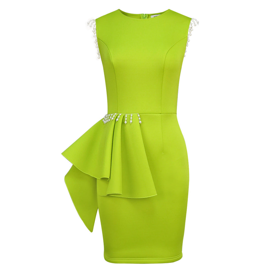 Sophistisches Damen-Rüschenkleid, glamourös und ärmellos, die perfekte Wahl für besondere, festliche Anlässe.