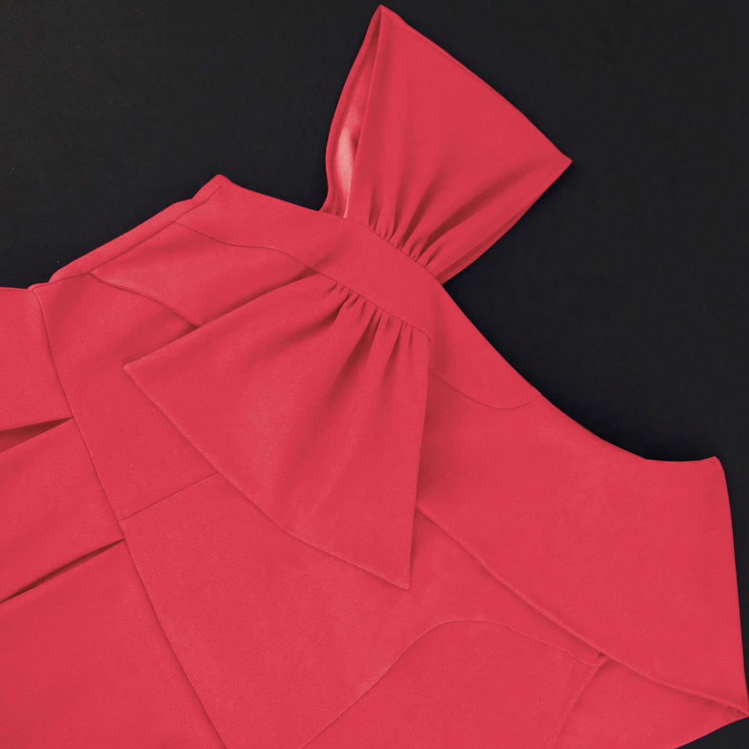 Asymmetrisches Damen Etuikleid mit chicem Volant und figurbetonter Silhouette, ideal als Abend- oder Partykleid.