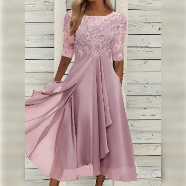 Knielanges, bequemes Damenkleid mit halblangen Ärmeln. Stilvolles Frauenkleid für Herbst, Frühling & Freizeit.