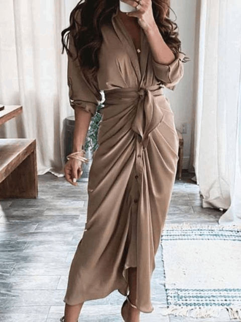 Bequemes Damen Sommerkleid mit V-Ausschnitt & Empire-Taille, weich & modisch. Perfekt für Freizeit & Party.