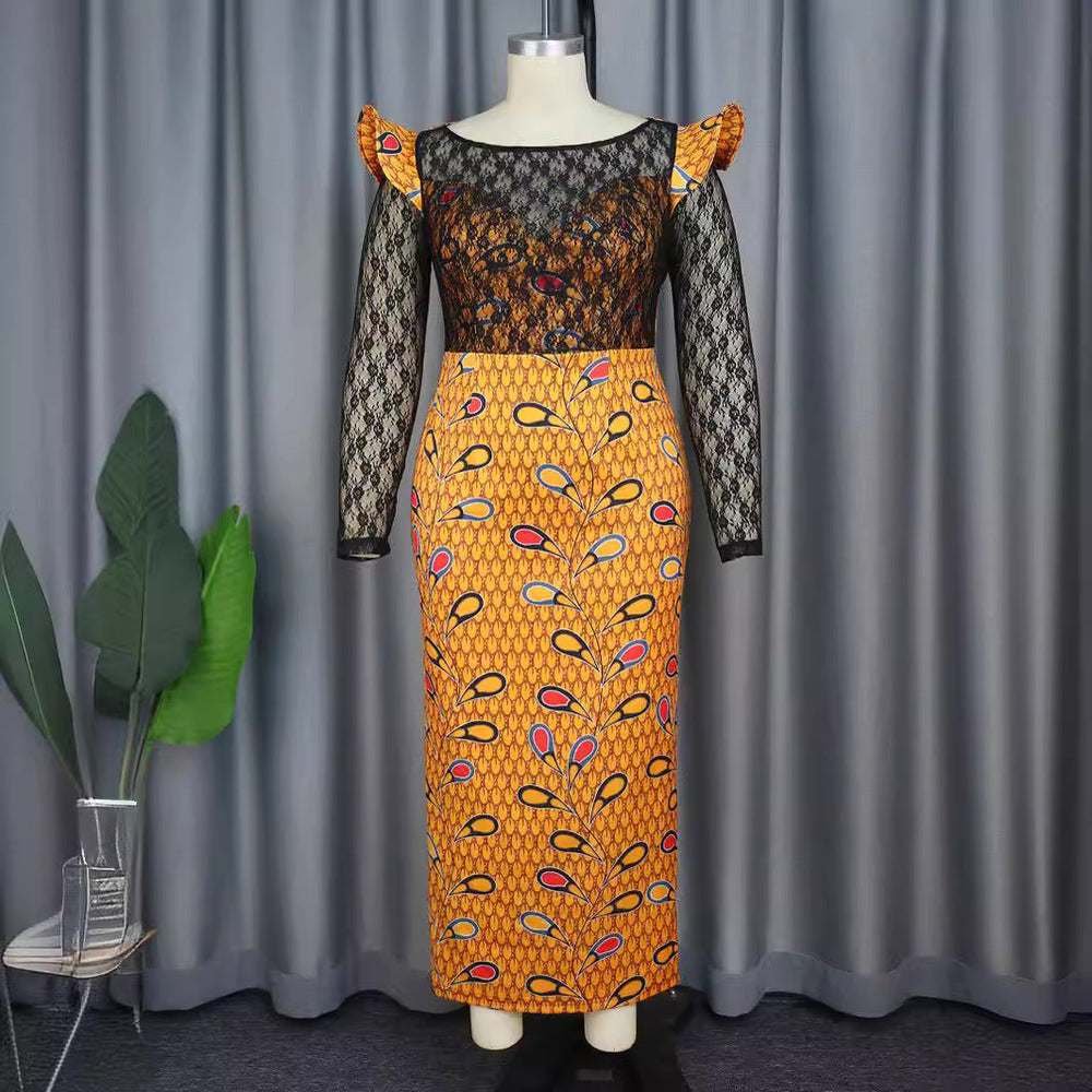 Festliches Midi Damen Langarmkleid, elegant mit zartem Blumenmuster und femininer Spitze.