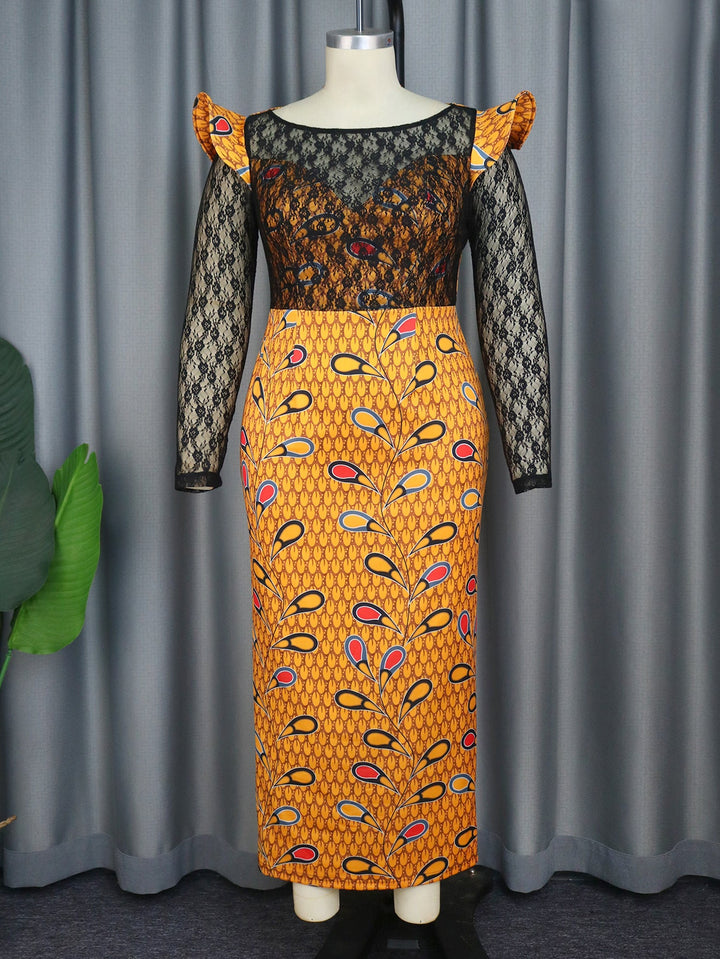 Midi-Längen Damen Langarmkleid mit Blumenmuster und Spitze, ein elegantes Outfit für den Abend.