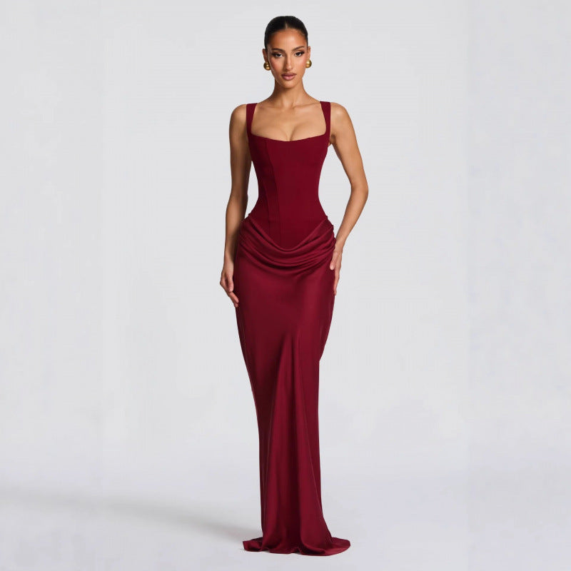 Elegantes Damenkleid mit kunstvollen Drapierungen, ideal als Maxikleid, Abendkleid oder Cocktailkleid.