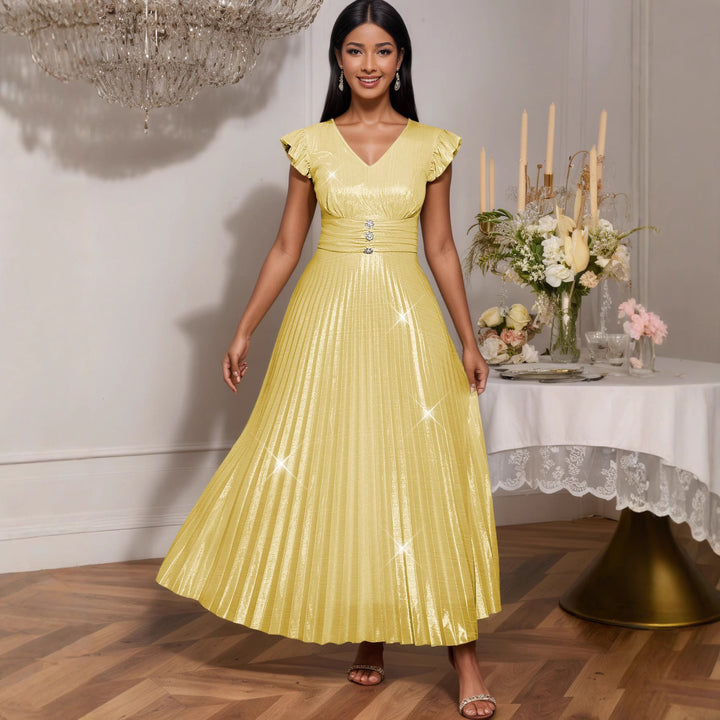 Elegantes Damen Maxikleid in Gold mit Schimmer, V-Ausschnitt und Rüschenärmeln für glamouröse Abende.