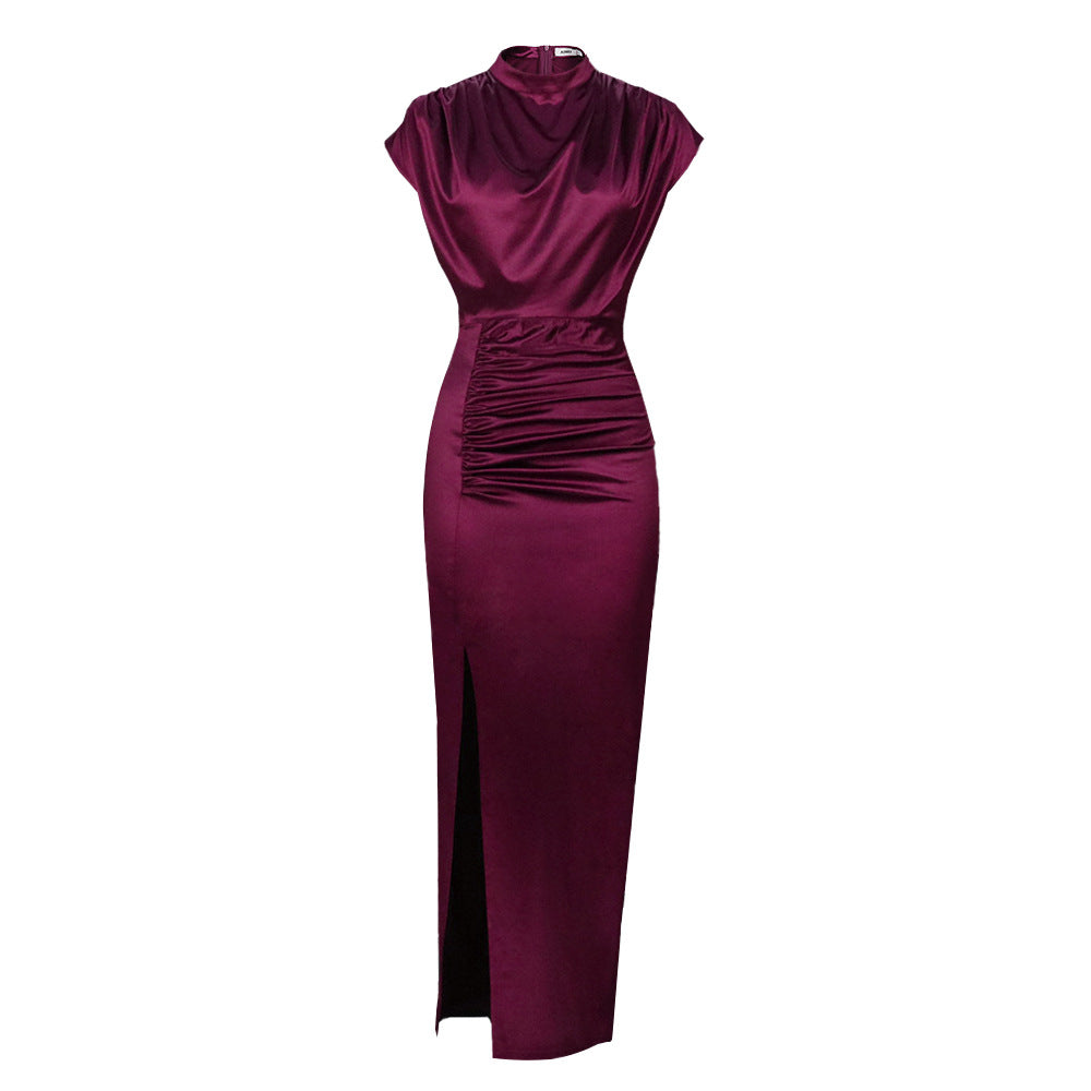 Stylisches Partykleid für Damen: langes, elegantes Maxikleid mit sexy Schlitz und Drapierung für unvergessliche Abende.