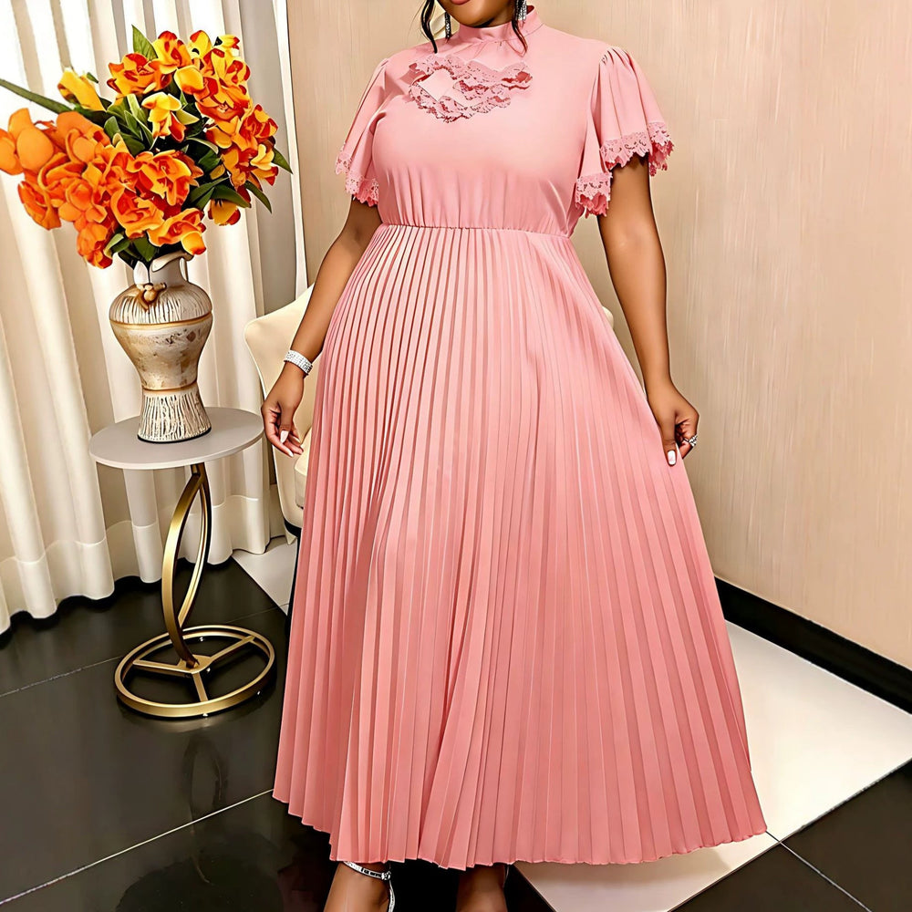 Festliches Damen Abendkleid in Maxi-Länge, mit eleganten Plissees und Rüschen, perfekt für Partys und Glamour.