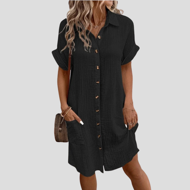 Fließendes Damen Hemdblusenkleid, knielang, mit Bindegürtel und dezenter Knopfleiste für einen femininen Stil.