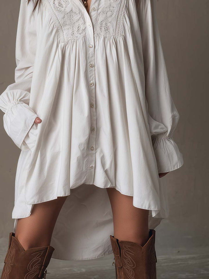 Schickes Langarm Minikleid für Damen im Retro-Stil. Der unregelmäßige Saum verleiht eine elegante Note.