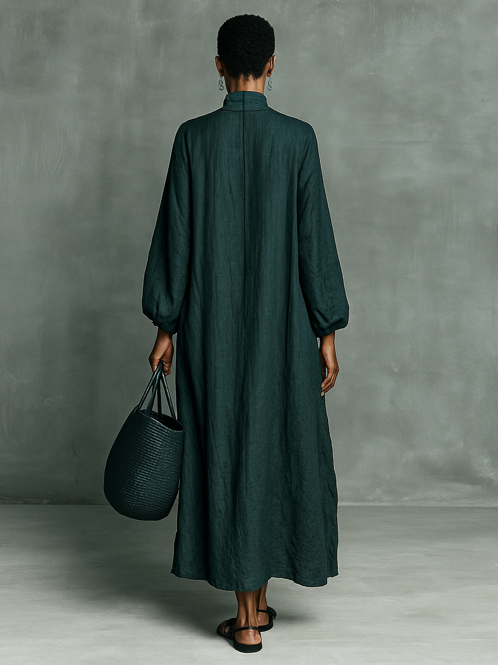 Modisches langes Damen Maxikleid mit zarter Schulterstickerei, ideal als Sommer- oder Abendkleid.